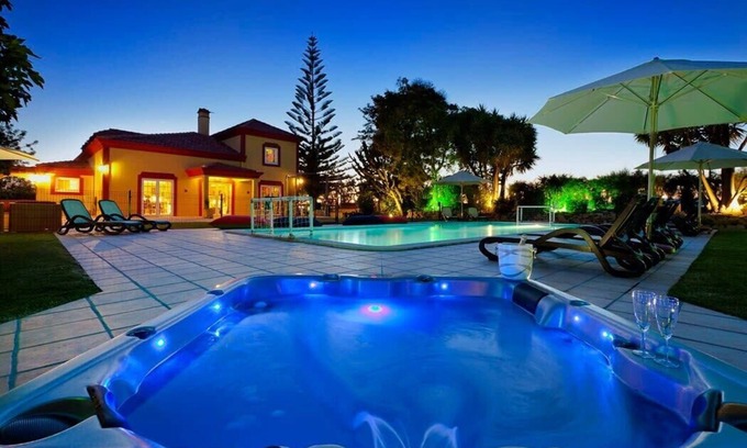 Lagoa e Carvoeiro Maison | Casa Grande - 6 chambres, cuisine extérieure, piscine clôturée, accessible en fauteuil roulant