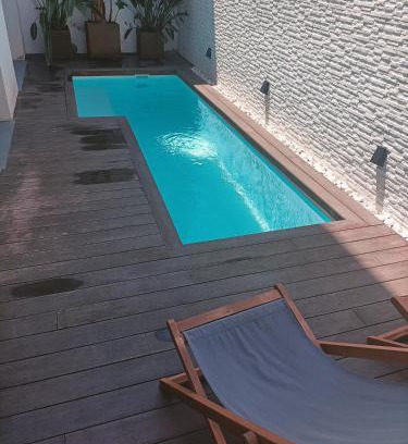 Montgat Appartement | Casa grande y céntrica con piscina en zona peatonal