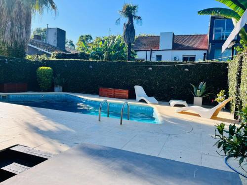 Victoria Appartement | Casa hermosa piscina con parrilla