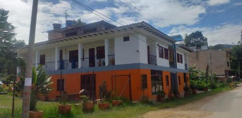 Raquira Maison | Casa hospedaje la quebradita