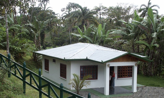 Baru Maison | Casa Jane in Alfombra / Tinamastes