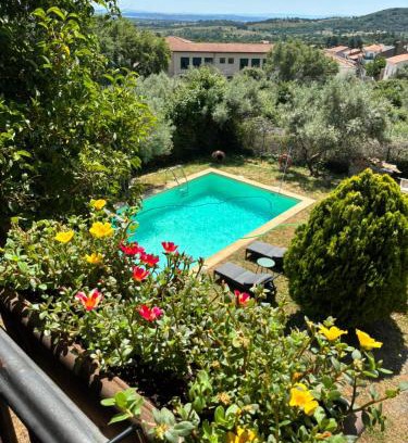 Hoyos Maison | Casa Jardín Sierra de Gata