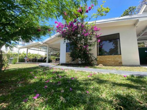 Escobal Maison | Casa Johanna, Charm and Tranquillity !