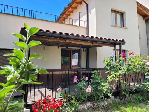 Riezu Maison | Casa Julio, bonita casa cómoda y espaciosa, totalmente reformada con terraza y jardin privado