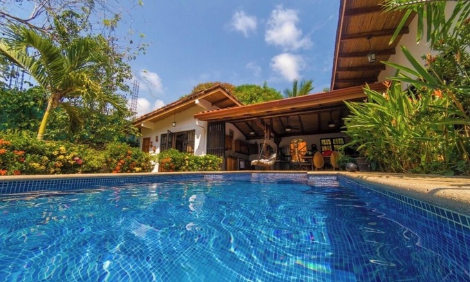 Villas Xihu Maison | CASA LA PINA !!! OUTDOOR LIVING vie privée, nature, détente, & SURF