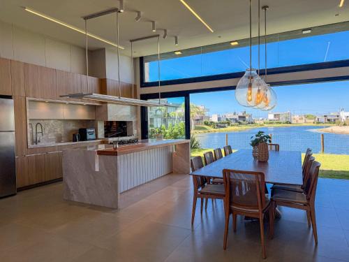 Xangri-La Maison | Casa Maravilhosa Cond Riviera Xangrila