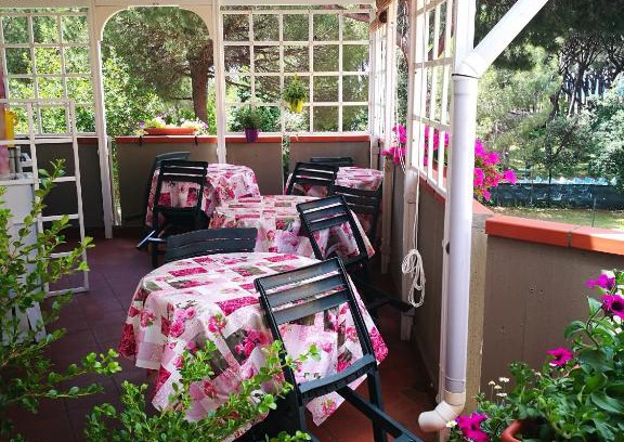 Follonica Maison | Casa Margherita Affittacamere B&B