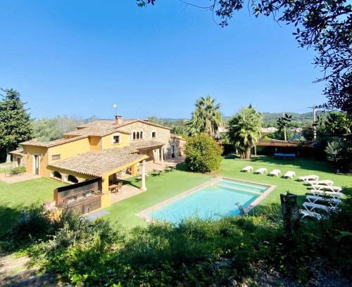 Mont-Ras Chalet De Ski | Casa Mas Molines con piscina, jacuzzi y barbacoas