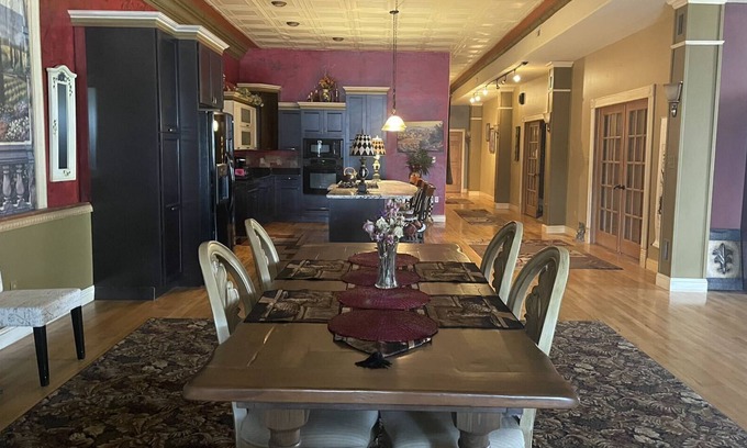 La Salle Appartement | Casa Mia Apartment 10 miles from starved rock
