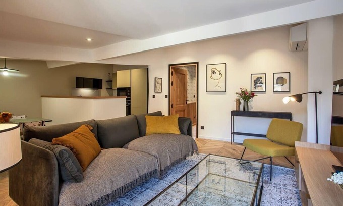 Bastia Appartement | Appartement de charme situé dans le carré d’or du centre-ville de Bastia