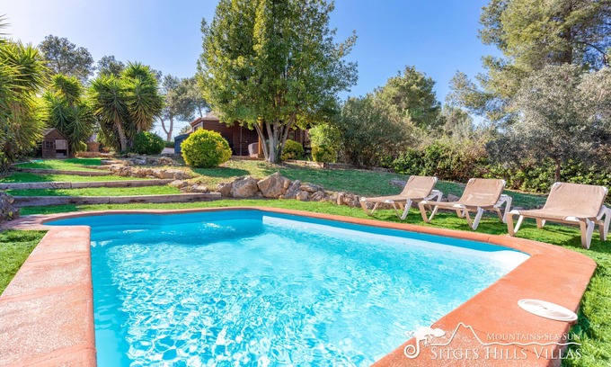 Olivella Chalet De Ski | Casa Mokki avec piscine privée, bain à remous et vue sur le parc du Garraf