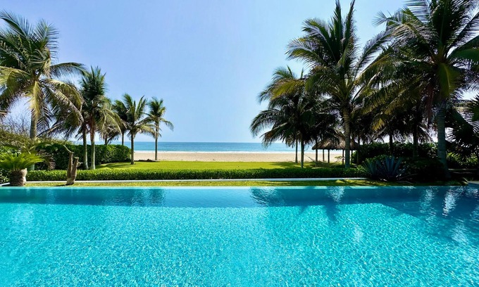 Barra de Colotepec Villa | Casa Mona - Beachfront Luxury Villa
