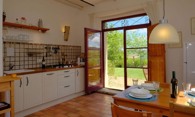 Montecarotto Appartement | Casa Montale, 4/5 Cantina, maison de campagne typique, gr. Piscine, isolé, vue panoramique