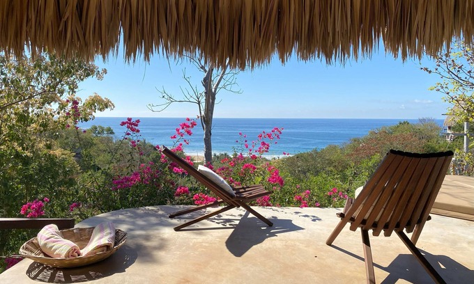 San Agustinillo Maison | Casa Monte Pacifico, your haven of serenity between beach and rainforest.