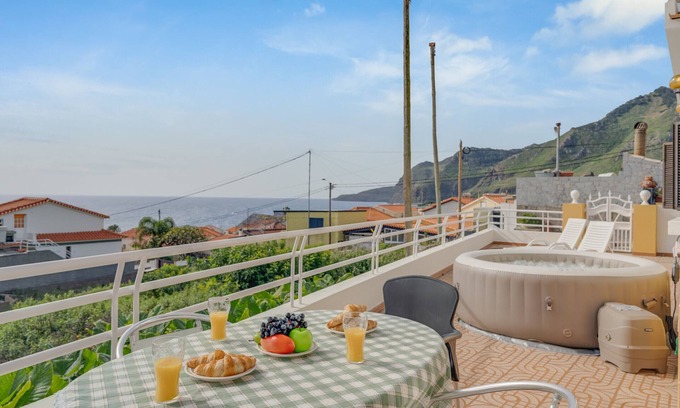 Canical Maison | Casa Moreira by Atlantic Holiday