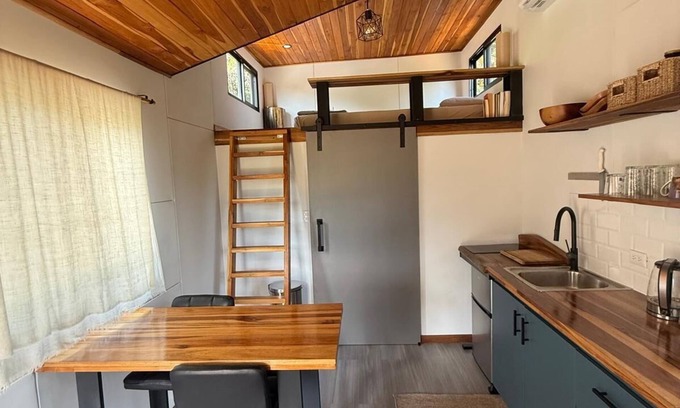 Canton Perez Zeledon Appartement | Casa Morpho, Modern Studio with Unique Waterfall Views