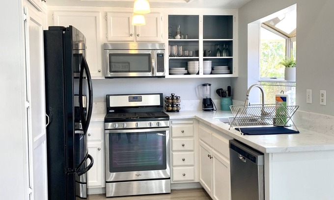 Moreno Valley Maison | Casa M’Valle 5min to Lake Perris, hospitals w/Rv prkn