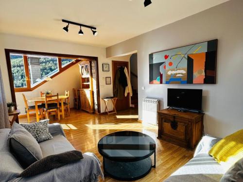Biescas Maison | Casa Mya. A Modern Duplex in the Spanish Pyrenees