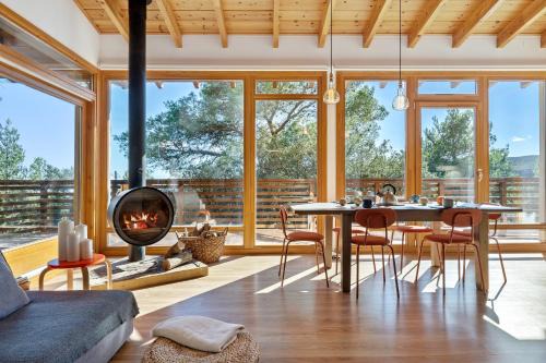 Montreal Maison | Casa nórdica en el bosque con vistas al mar