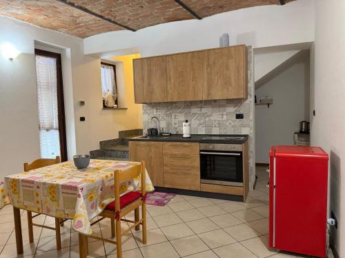 Nizza Monferrato Appartement | Casa nella via maestra