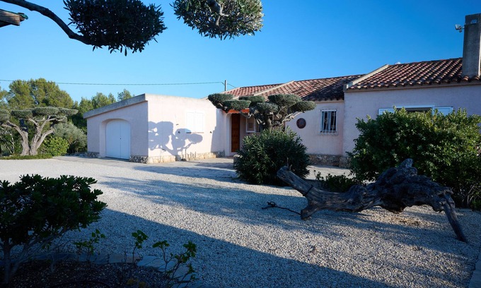 L'Ampolla Maison | Casa Nuria, beautiful house with garden & pool, quiet location, 4km from the sea