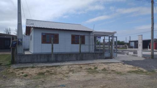 Balneario Gaivota Maison | Casa pé na areia