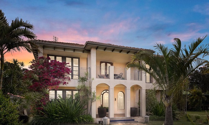 Swan Bay Maison | Casa Pacifica - A trip to Spain, 2 Hours From Sydney. Luxury Waterfront Villa, Escape, Relax, Reset.
