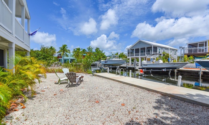 Breezeswept Beach Estates Maison | Casa Palma – Canalfront 3BR Home w/ Dock, Pet Friendly, Near Looe Key Reef