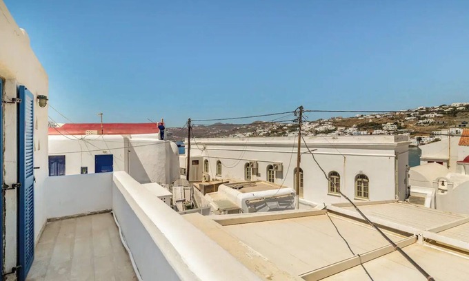 Little Venice Maison | Casa Paraportiani House sea view in the heart of the Old Port mykonos Cityhall