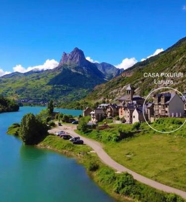 Lanuza Appartement | CASA PIXURRI en Lanuza compuesta de 5 apartamentos turísticos en casona pirenaica, a 10 minutos de las ESTACIONES de ESQUÍ de FORMIGAL-PANTICOSA