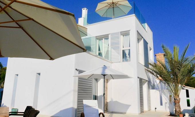 Cala Llombards Maison | Casa Poggibonsi al Mar - Holiday home for max. 4 pers. +1 baby up to 2 years, 2 bedrooms, 2 bathrooms, pool, AC,