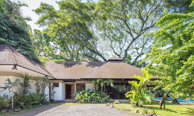 Jaco Maison | CASA PUMILIO: Family Vacation Home w/concierge service! Mountain, 5min to Beach.