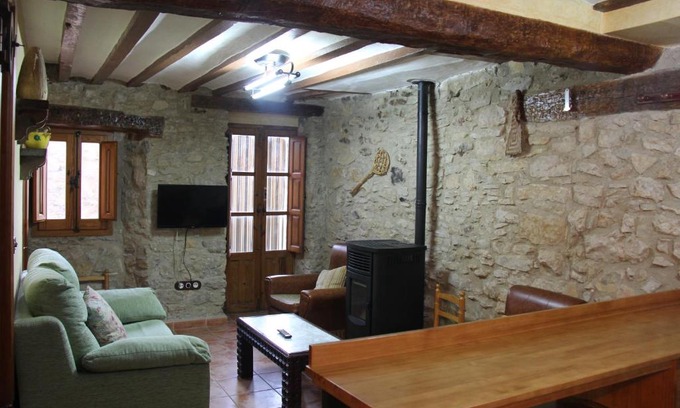 Vilafranca Chalet De Ski | Casa Rústica en Villafranca del Cid con vistas a la montaña "Els Arenals"
