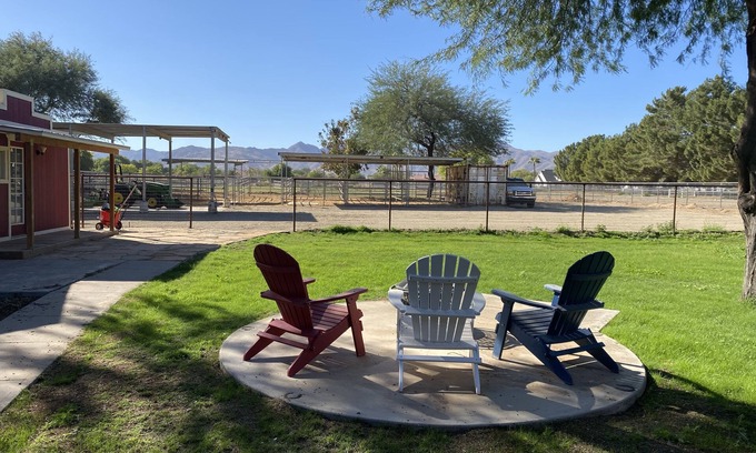 Waddell Maison | Casa Ranchito lil bit country