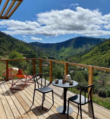 Manteigas Cabine | Casa Raposa Lodges - Terrace Mountain View