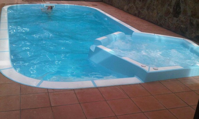 Navaluenga Chalet De Ski | casa rio alberche y el cortijo de gredos