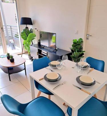 Tassin-la-Demi-Lune Appartement | Casa Rosa : appartement moderne avec balcon