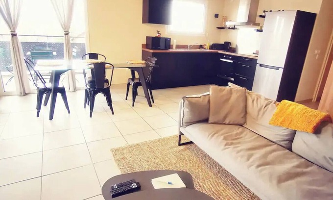 Thonon-les-Bains Appartement | Casa Rosa T3 centre-ville WiFi - Thonon-les-Bains