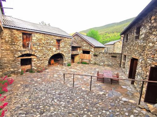 Barruera Appartement | Casa Rural con patio y BBQ en La Vall de Boí