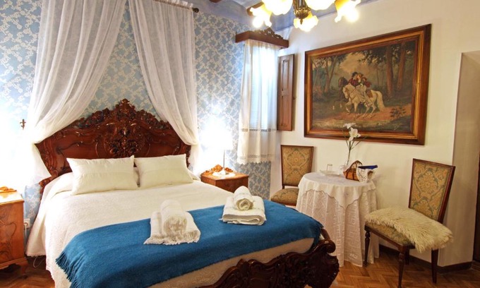 Urrea de Gaen Maison | Casa Rural La Casona