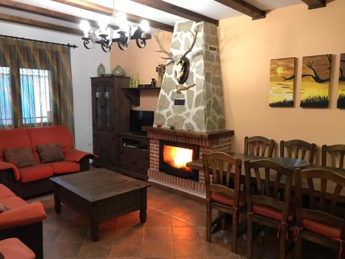 Zarzuela del Pinar Maison | CASA RURAL LA IBIENZA