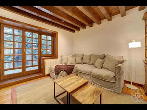 Casarilh Maison | CASA SALIENT de Alma de Nieve