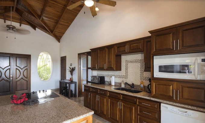 Ojochal Maison | Casa Sea Esta 3 Bedroom Ocean View Home
