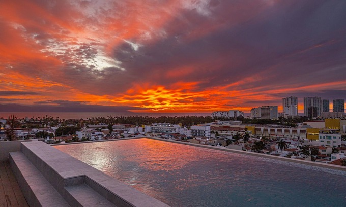 Fluvial Vallarta Copropriété | Casa Stephano - New Luxe Condo in Versalles. The Hidden Gem of Puerto Vallarta!!