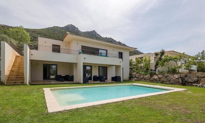 Palasca Maison | Casa Sulia