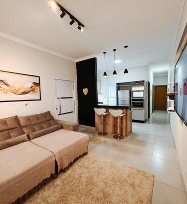 Tres Lagoas Maison | Casa super confortável 1 suite 1 quarto 2WC Cozinha completa Jardim Prox ao Shopping e ao Hospital Regional
