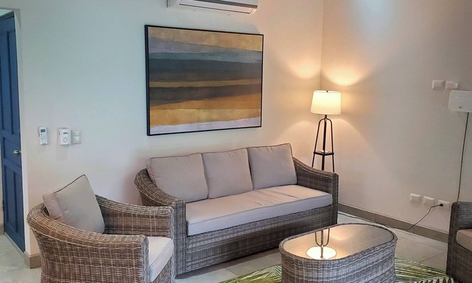Junquillal Maison | Casa Surf Heaven Awaits - 2-bedrm House with WiFi & AC - Walk to Beach
