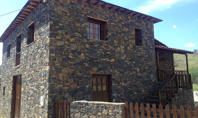 Rio De Fornos Maison | Casa Tradicional no Nordeste Transmontano