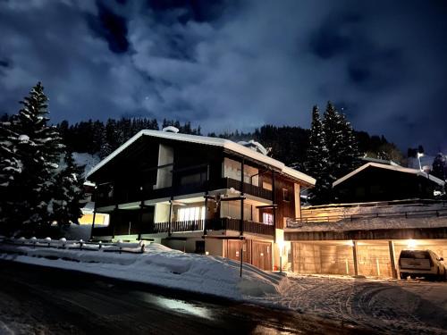 Tujetsch Appartement | Casa Ucliva - Charming Alpine Apartment Getaway in the Heart of the Swiss Alps
