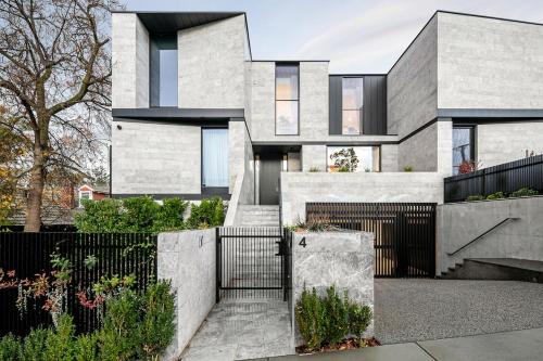 Kew Maison | Casa Urbanista Luxury Architectural Home in Kew